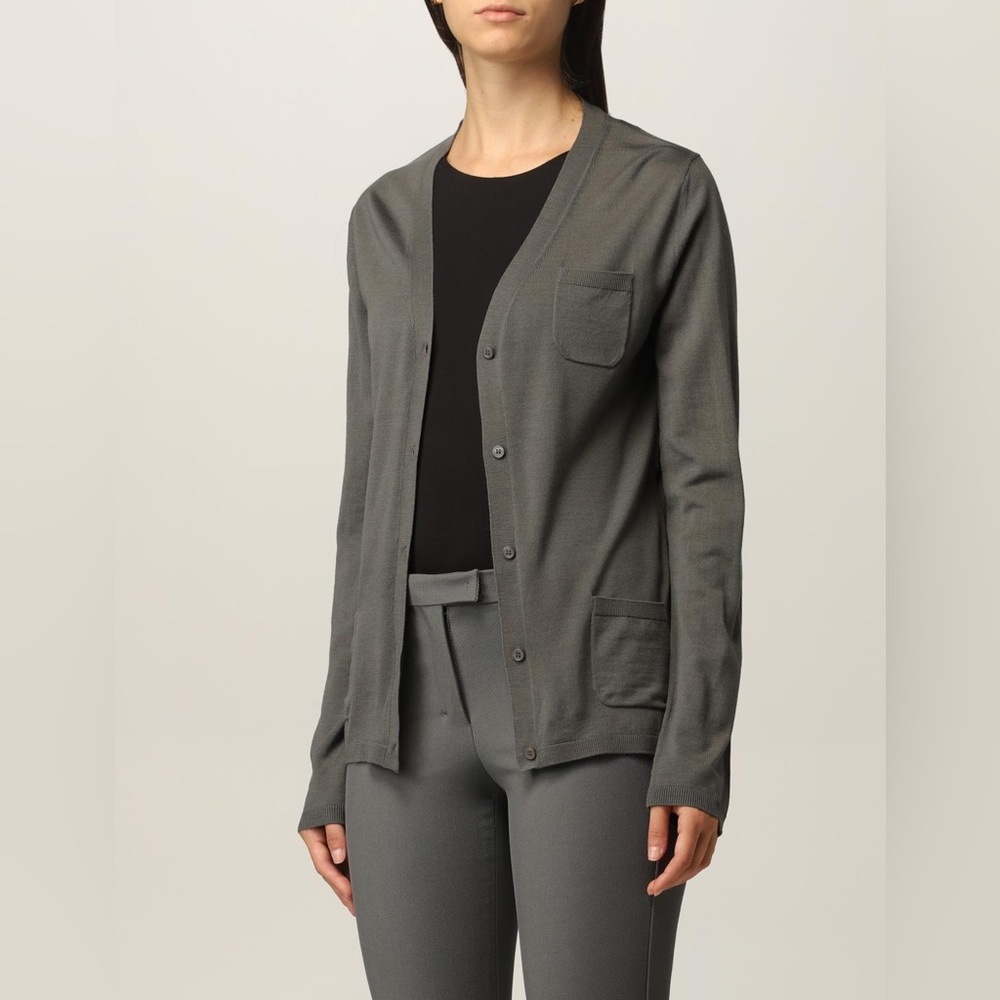 ‘S MaxMara Pure New Wool Cardigan in Gray (XS)